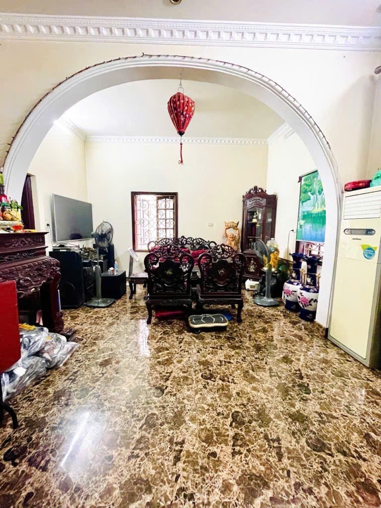 Bán nhà mặt phố Tôn Đức Thắng, Đống Đa - 45m2, 31.8 tỷ - Vị trí kinh doanh đắc địa