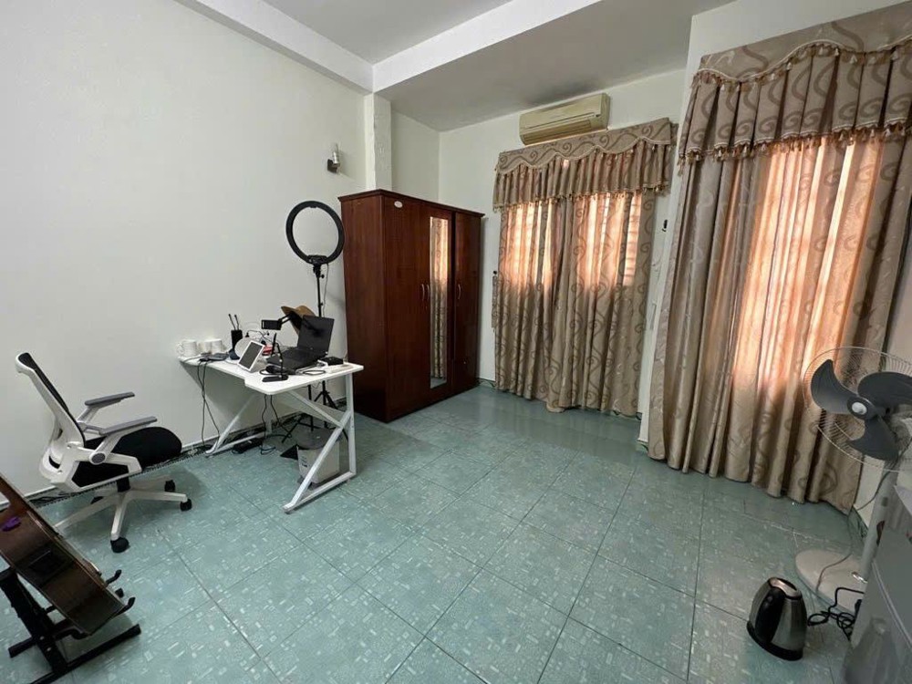269 - SIÊU HOT – BÁN NHÀ 3 TẦNG ĐƯỜNG PHẠM TỪ – VỊ TRÍ VÀNG, CÁCH BIỂN CHỈ 300M