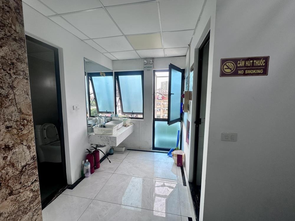 Bán Building Văn Phòng 7 Tầng Trung Kính - Dòng Tiền 70Tr/Tháng - Giá 47 Tỷ