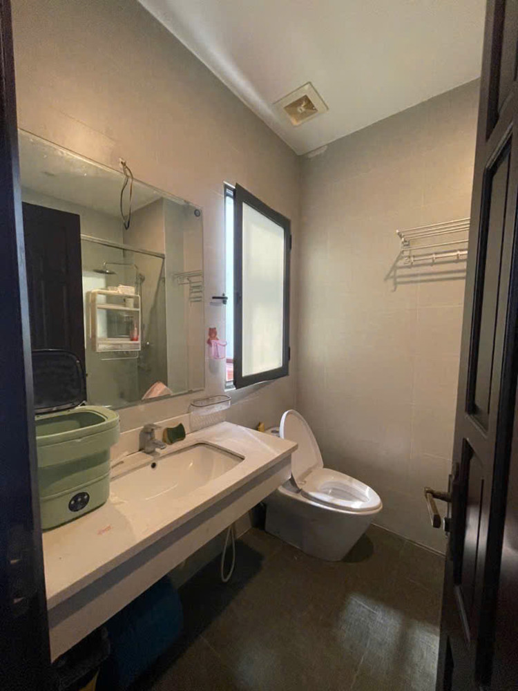 Bán Nhà Lạc Long Quân  60m, 5 tầng, 2 thoáng, view Hồ Tây cực chill!