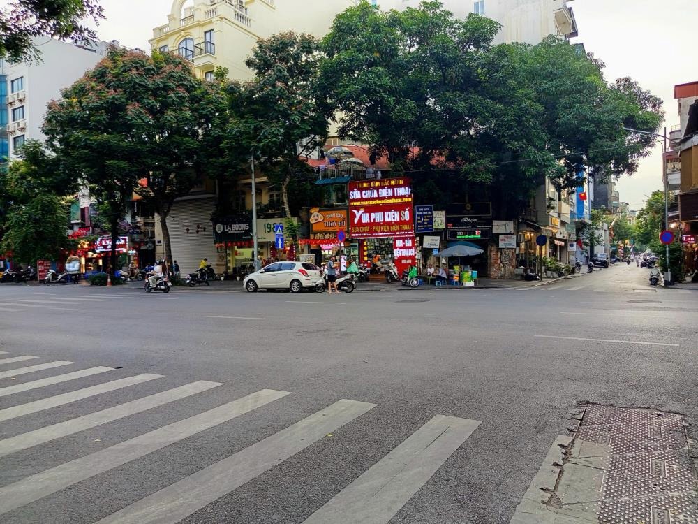 Bất Động Sản Triệu Đô: Tòa Nhà 11 Tầng Mặt Phố Trần Quốc Toản, Hoàn Kiếm