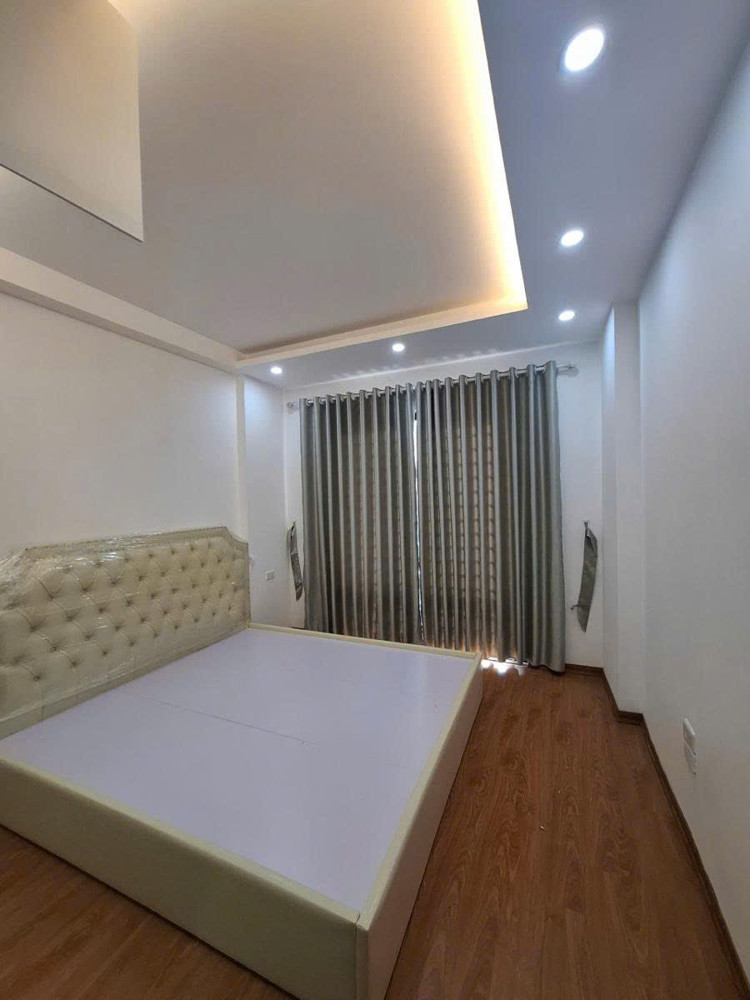 Bán nhà trong ngõ phường Việt Hưng Long Biên