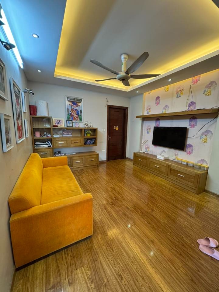 Bán Biệt Thự Hoàng Ngân Yên Hòa - 133m2, 3 Tầng, Ô Tô Vào Nhà - 40 Tỷ