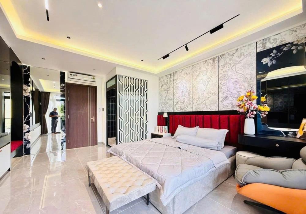 Nhà Phố Trung Tâm Bình Tân - Giá Chỉ 6.8 Tỷ - Vị Trí Đắc Địa