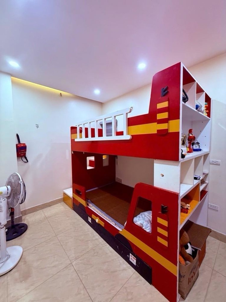 Bán nhà mặt phố Hoàng Quốc Việt 52m2, 6 tầng, mặt tiền 5.2m, kinh doanh đỉnh
