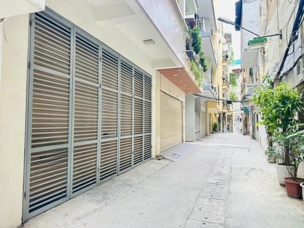 Nhà Phố Lạc Trung - Thanh Nhàn: 75m², 6 Tầng, Gara 2 Ô Tô - Giá 24 Tỷ