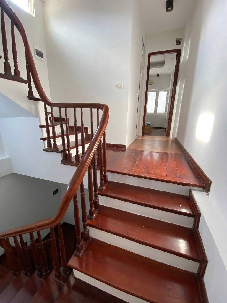 Bán nhà phố Trương Định - Ô tô tránh - Kinh doanh đỉnh cao, sát mặt phố