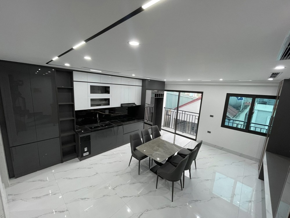 Phân Lô Nhà Đẹp Lạc Long Quân - Ôtô - Thang Máy - 6 Tầng - nhỉnh 18 Tỷ