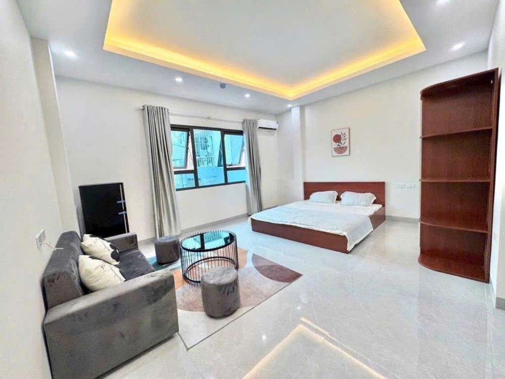 Bán Gấp Nhà Cầu Giấy 88m², 6 Tầng, Mặt Tiền 4.5m, Ô Tô Tránh, KD Tốt - Giá 23 tỷ