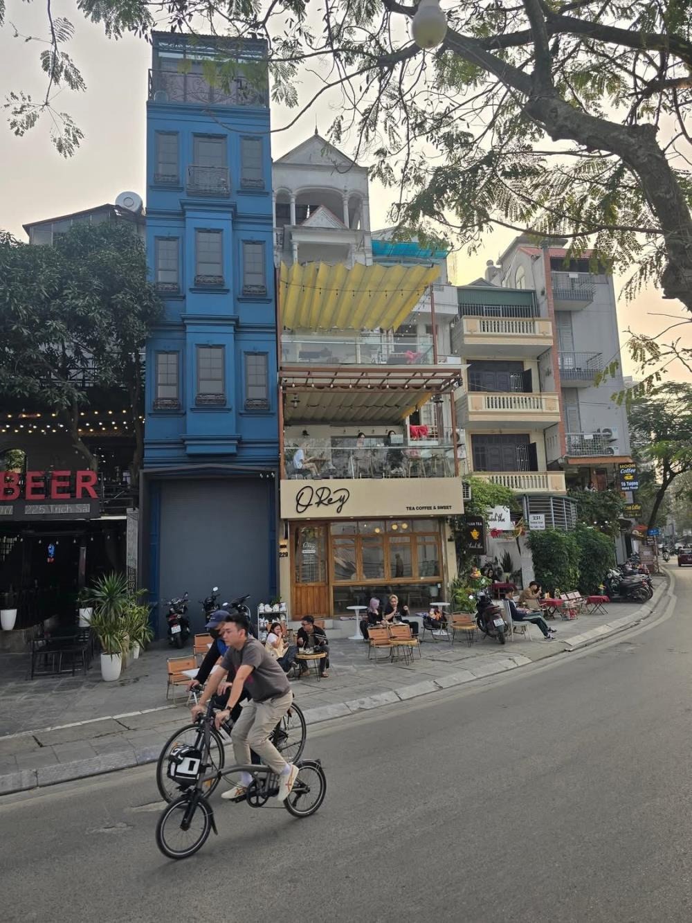 Bán nhà mặt phố Trích Sài, Tây Hồ - 63m², 5 tầng, MT 4.8m - Giá 50.5 tỷ