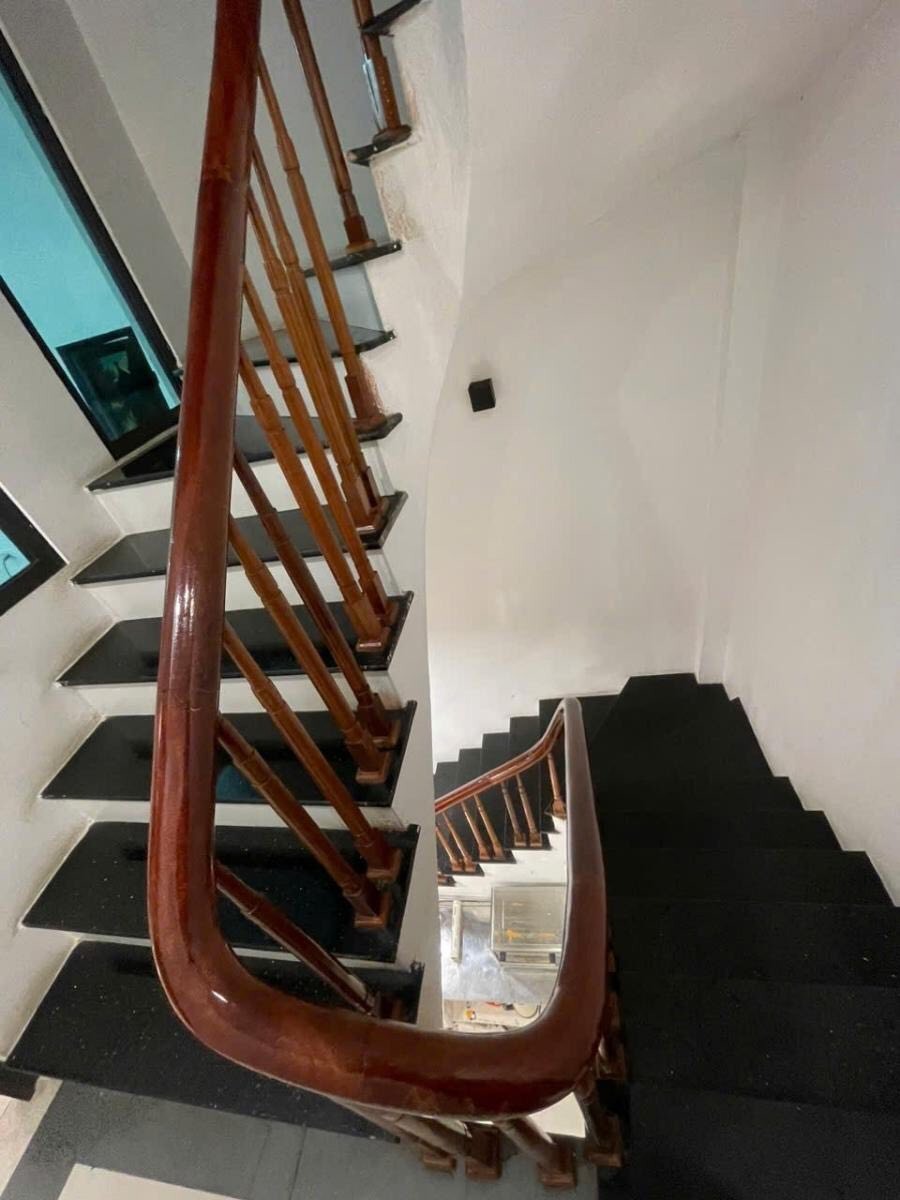 Bán Nhà Phố Vườn Thừa Vũ, Thanh Xuân - 37m2, 5 Tầng, Giá 12.8 Tỷ