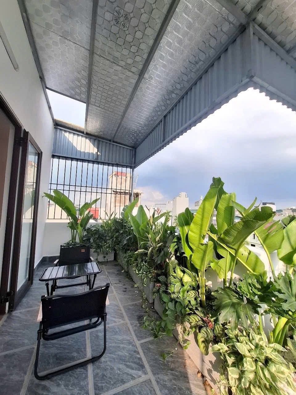 Bán Nhà 5 Tầng, 50m², Thang Máy, Gần Ô Tô - Giá 11 Tỷ