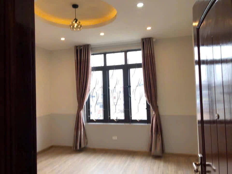 Bán Gấp Nhà Liền Kề Phân Lô Vỉa Hè Hà Đông - Kinh Doanh Sôi Động, Ô Tô Tránh
