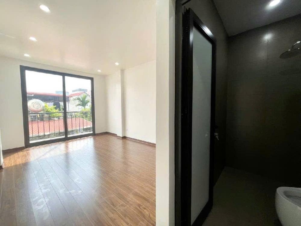 Bán nhà Âu Cơ 6 Tầng, Thang Máy, Kinh Doanh - Giá 11 Tỷ