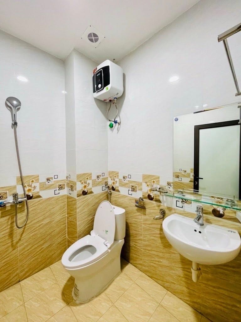 Nhà Đẹp Giá Tốt: 7 Tỷ Sở Hữu Ngõ Thoáng, Nội Thất Cao Cấp
