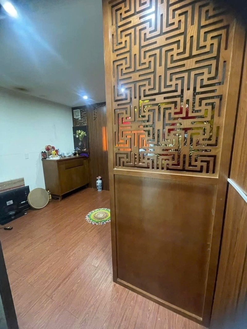 Bán nhà Tư Đình, Long Biên 3 Tầng, 54m², Mặt Tiền 3.8m, Ô Tô Đỗ Gần, Giá 7 Tỷ +