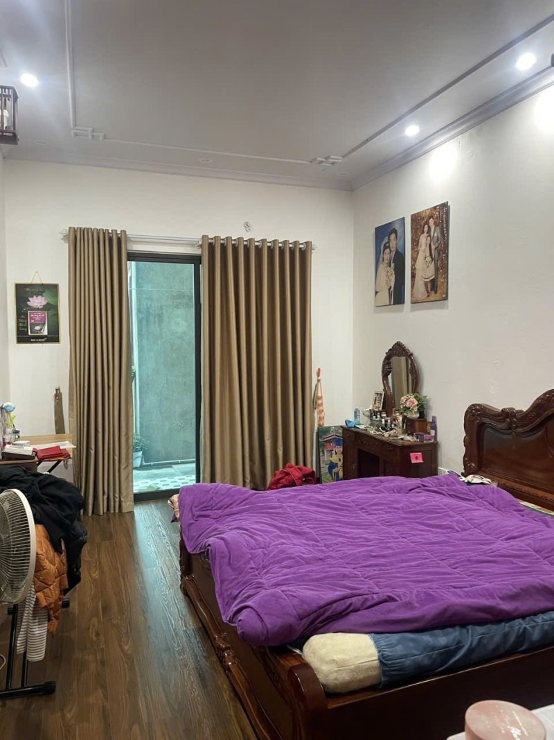 Bán nhà Tư Đình, Long Biên 3 Tầng, 54m², Mặt Tiền 3.8m, Ô Tô Đỗ Gần, Giá 7 Tỷ +