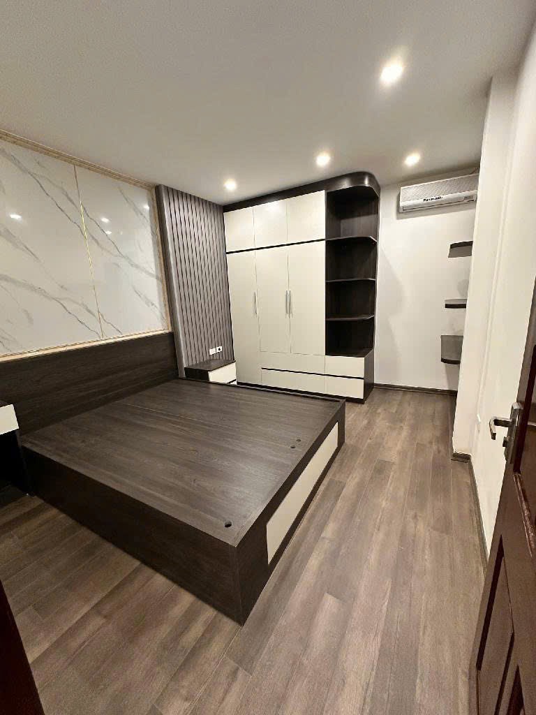 Bán Gấp Nhà La Khê, Hà Đông - Ốtô Đỗ Cửa - Giá 6.8 Tỷ