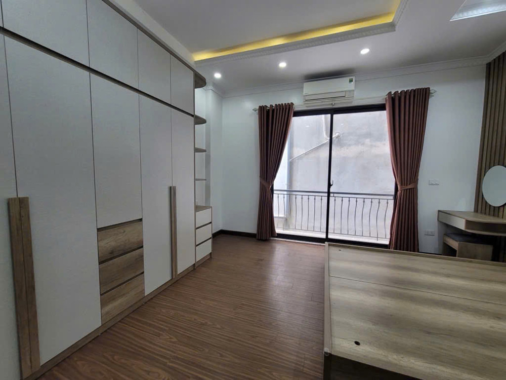 BÁN NHÀ KẺ TẠNH, LONG BIÊN-MỚI TINH-FULL NỘI THẤT, 36M, NHỈNH 6 TỶ(TL)