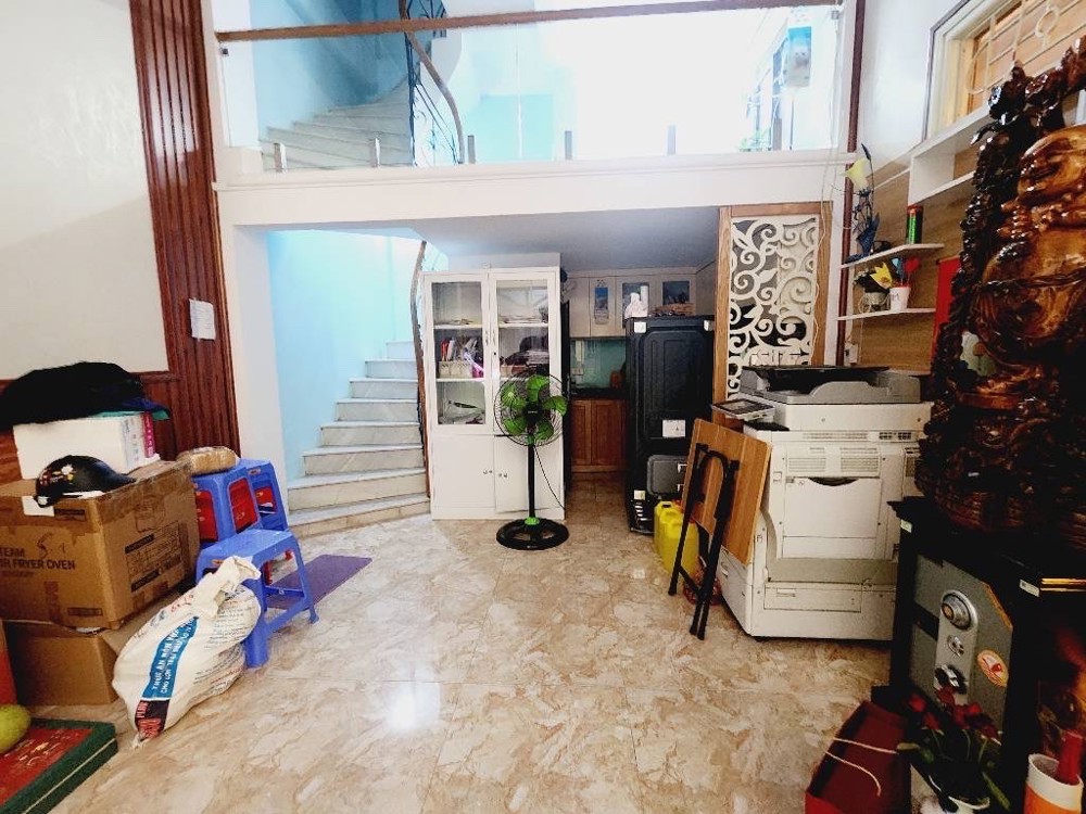 MAI DỊCH 32M x MT 4M GIÁ 8,5 TỶ-LÔ GÓC NGÕ THÔNG KINH DOANH,Ô TÔ QUA NHÀ