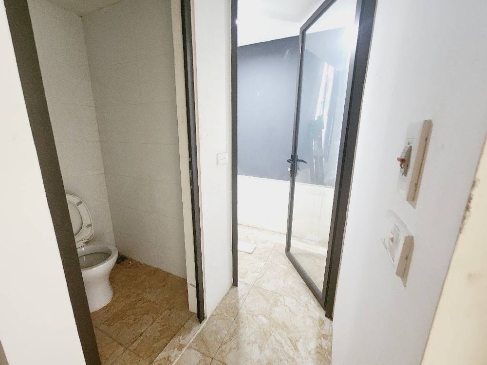 MAI DỊCH 32M x MT 4M GIÁ 8,5 TỶ-LÔ GÓC NGÕ THÔNG KINH DOANH,Ô TÔ QUA NHÀ