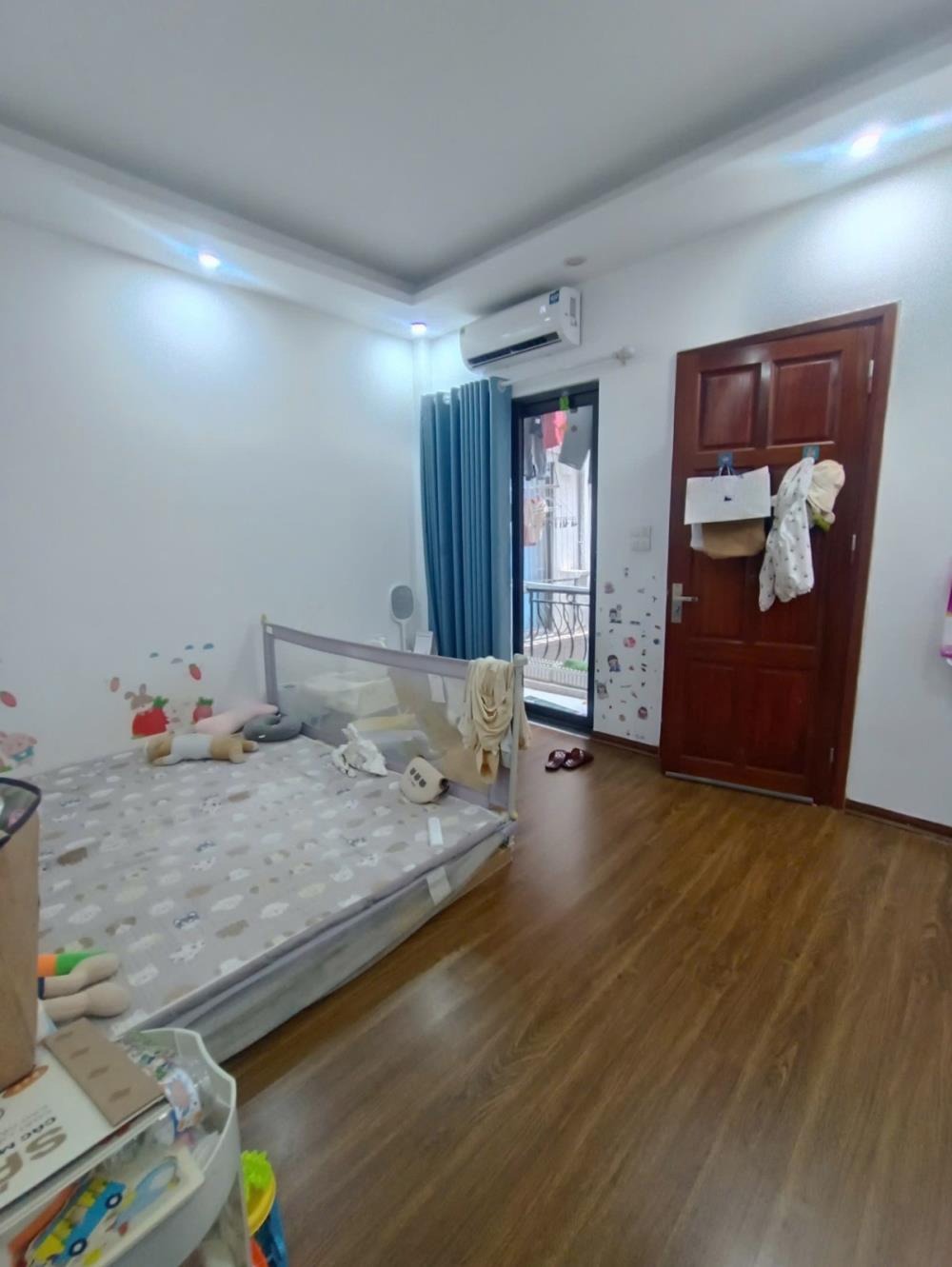 Bán nhà Bùi Xương Trạch, Thanh Xuân - 5 Tầng, Ô Tô Gần Nhà, Giá 7.3 Tỷ