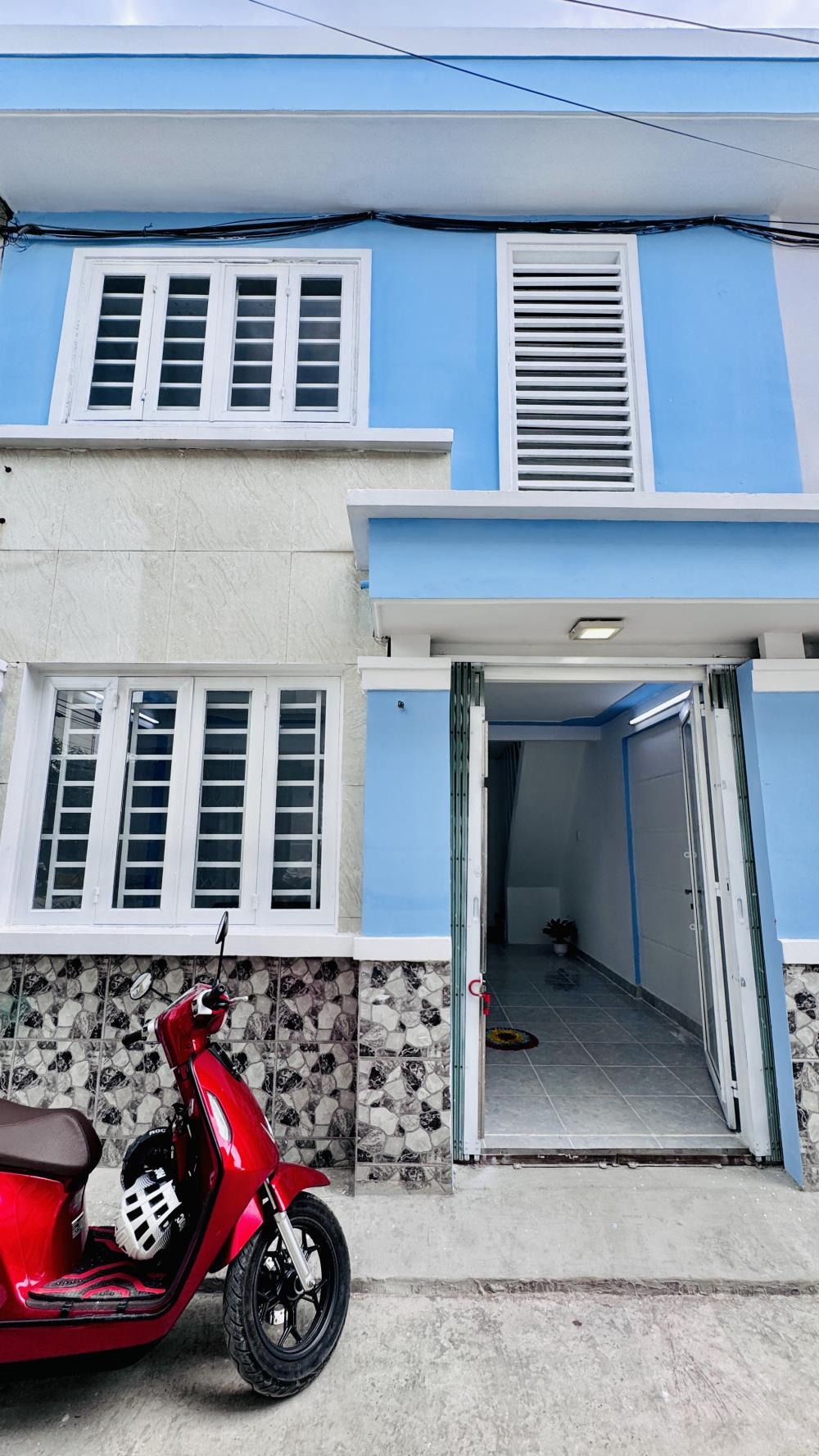 Bán Gấp Nhà Sổ Riêng Hóc Môn Giá 549tr - Vị Trí Đẹp, Tiện Lợi