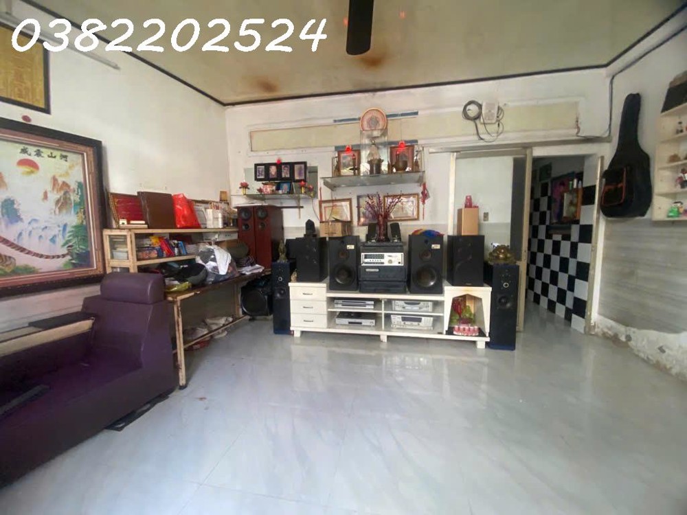 Đường xe tải ra vào, Nhà mới kinh doanh tốt. Diện tích 70m2 SHR sang tên trong ngày