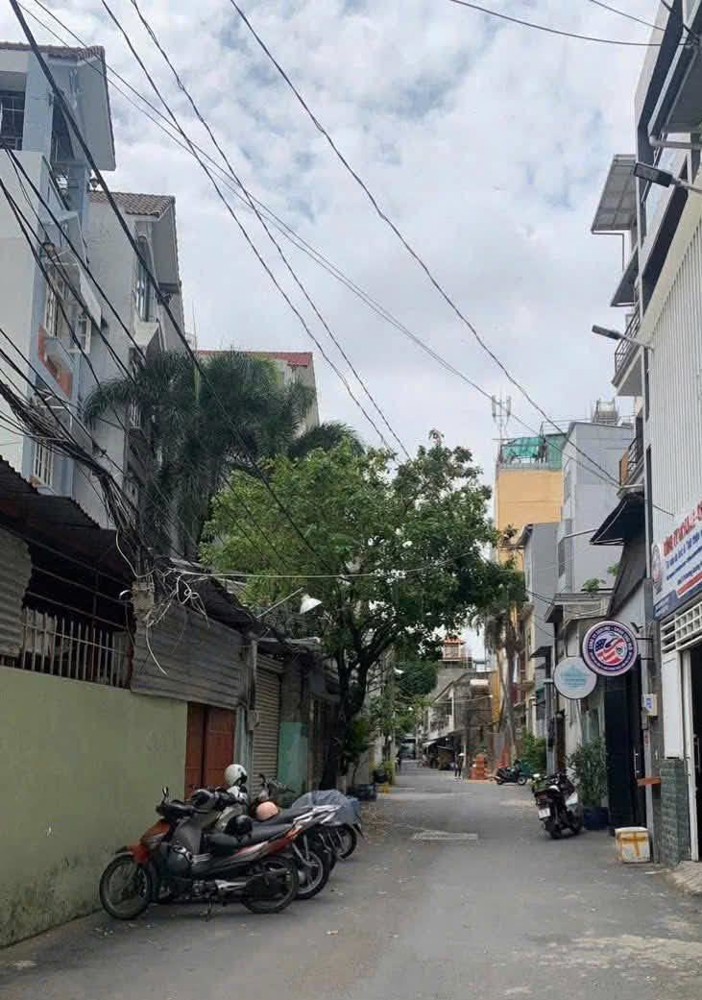 Bán nhà Gò Vấp, Hẻm xe hơi Nguyễn Văn Nghi, 81M², CHDV 13 phòng, 9.2 tỷ TL