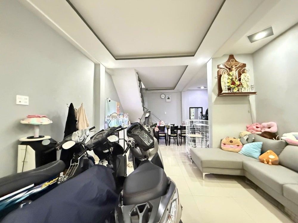 Quận 10 - Lê Hồng Phong - 46M - Tiện Ở Hoặc Kinh Doanh - Nở Hậu - 8 Tỷ