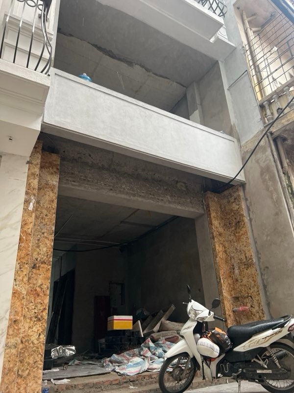 Bán CCMN Cầu Giấy - Thang Máy, Full Nội Thất - Dòng Tiền Cao, Vị Trí Đắc Địa