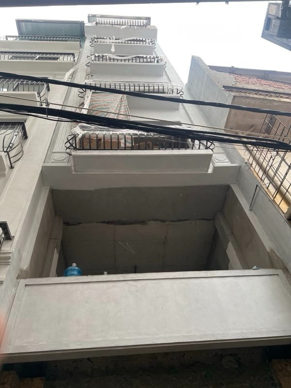 Bán CCMN Cầu Giấy - Thang Máy, Full Nội Thất - Dòng Tiền Cao, Vị Trí Đắc Địa