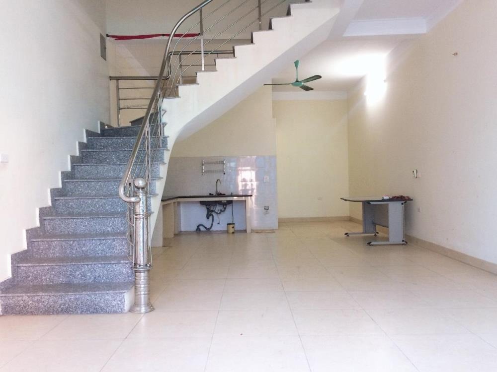Cho Thuê Nhà 3 Tầng Thạch Bàn, Long Biên - Giá 7 Triệu/Tháng
