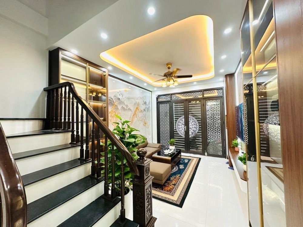 Bán nhà đẹp 2 mặt thoáng Cổ Nhuế, DT 50m2, 4T gần phố
