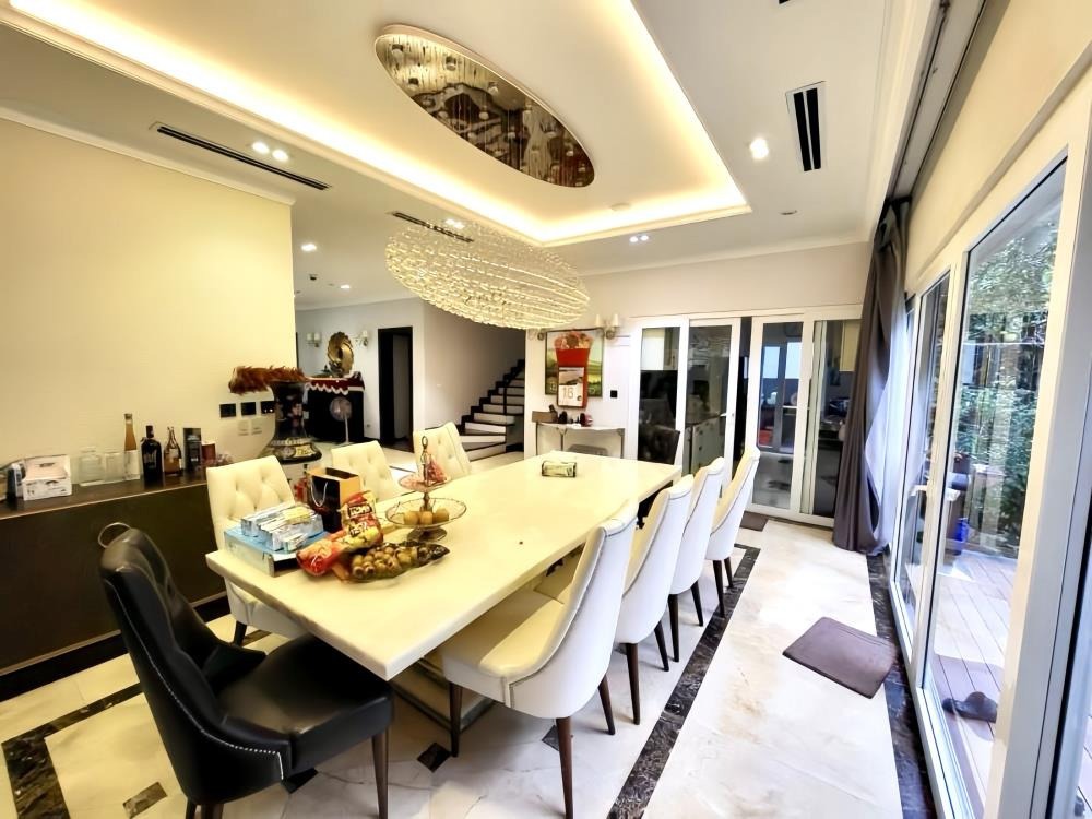 Biệt Thự Định Công Mặt Tiền 10m, Kinh Doanh, Ô Tô Đỗ Cửa