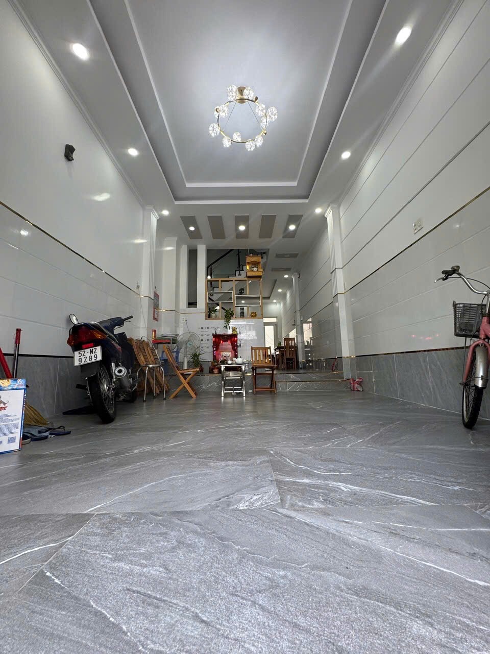 Bán Gấp Nhà Phố Mặt Tiền Quận 6: 4 Tầng, View Công Viên, Giá Tốt