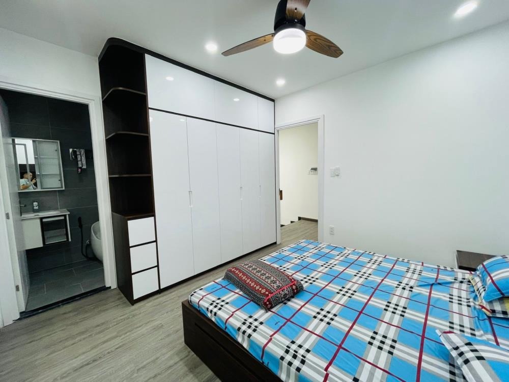 Nhà Mới Đẹp Chu Văn An - 88m2, 3PN, Xe Hơi Vào Nhà - Giá Chỉ 12 Tỷ