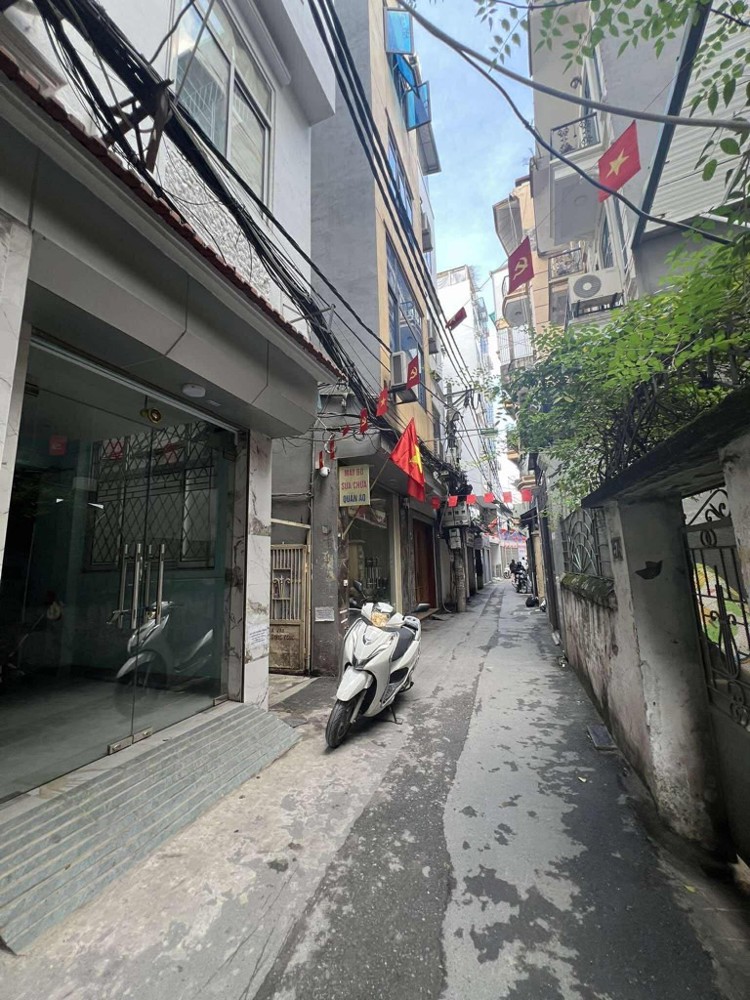 Bán nhà Cổ Nhuế 6 tầng thang máy- gần đại học Mỏ Địa Chất