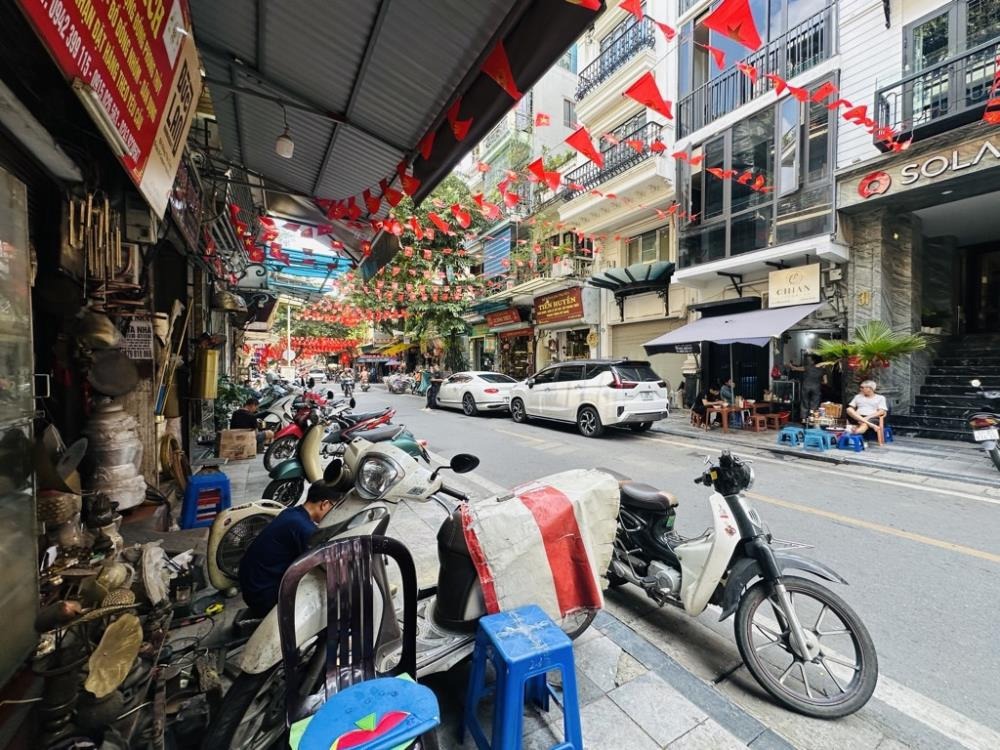 Bán nhà mặt phố Hàng Đồng - Vị trí Kim Cương - Kinh Doanh Đa Ngành - Giá 43 tỷ