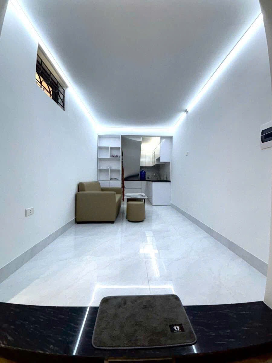 Nhà Góc 22m² 6 Tầng, Đội Cấn - Vị Trí Đẹp, Full Ánh Sáng