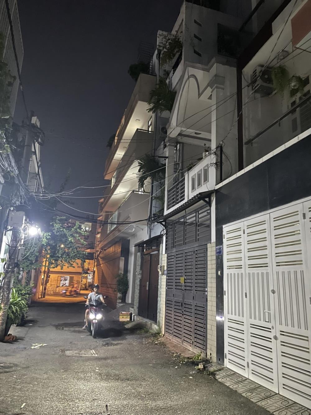 Nhà CHDV 7 Phòng Full Nội Thất, Dòng Tiền 276tr/năm, Gò Vấp - Giá Tốt Nhất