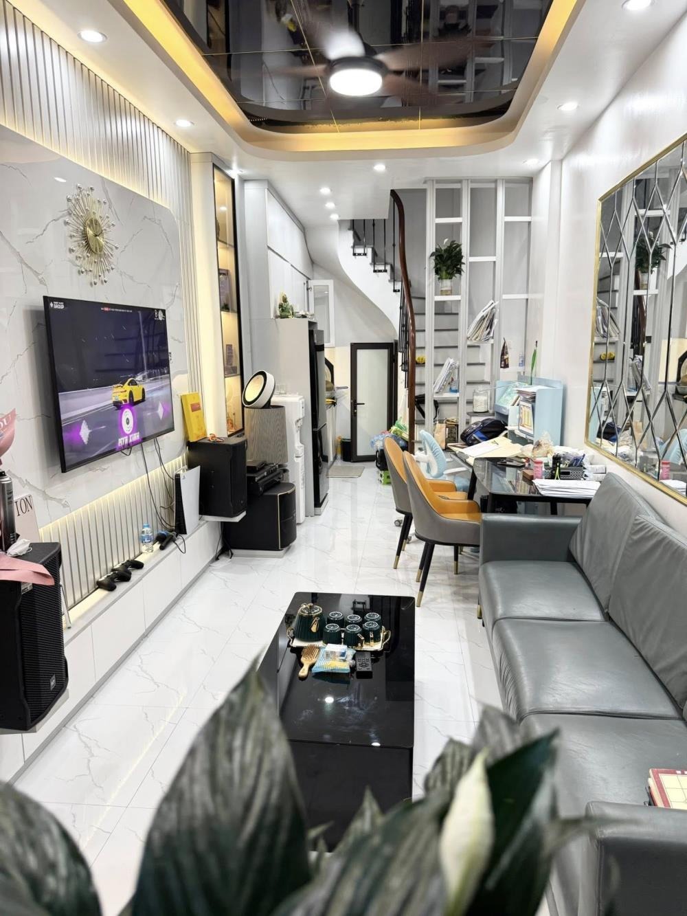 Bán Nhà Phố Xã Đàn 32m2, 4 Tầng, Giá 7 Tỷ - Vị Trí Đẹp, Full Nội Thất