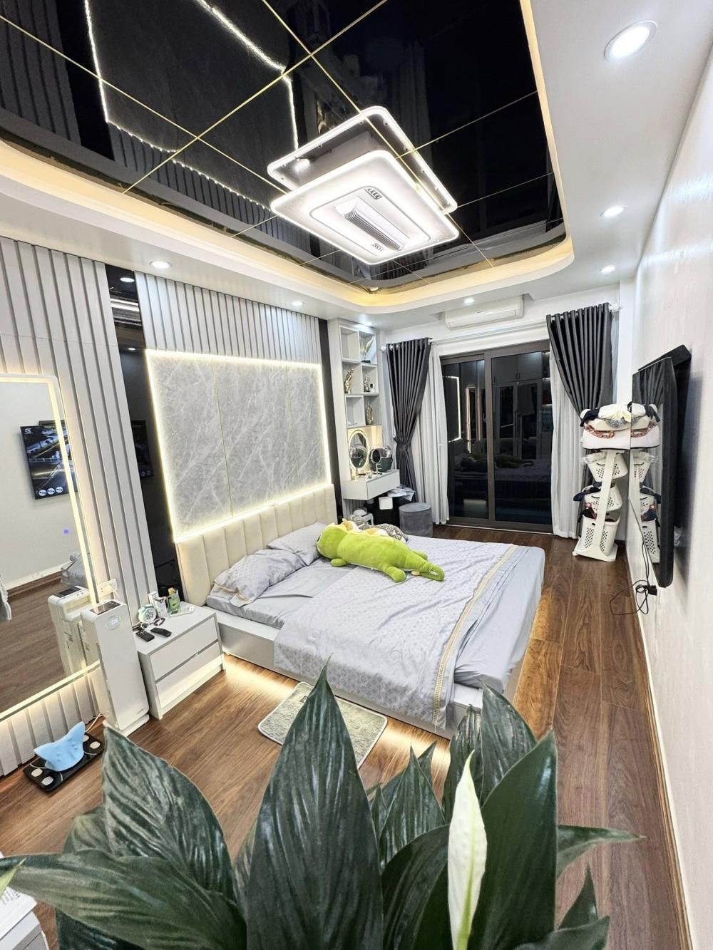 Bán Nhà Phố Xã Đàn 32m2, 4 Tầng, Giá 7 Tỷ - Vị Trí Đẹp, Full Nội Thất