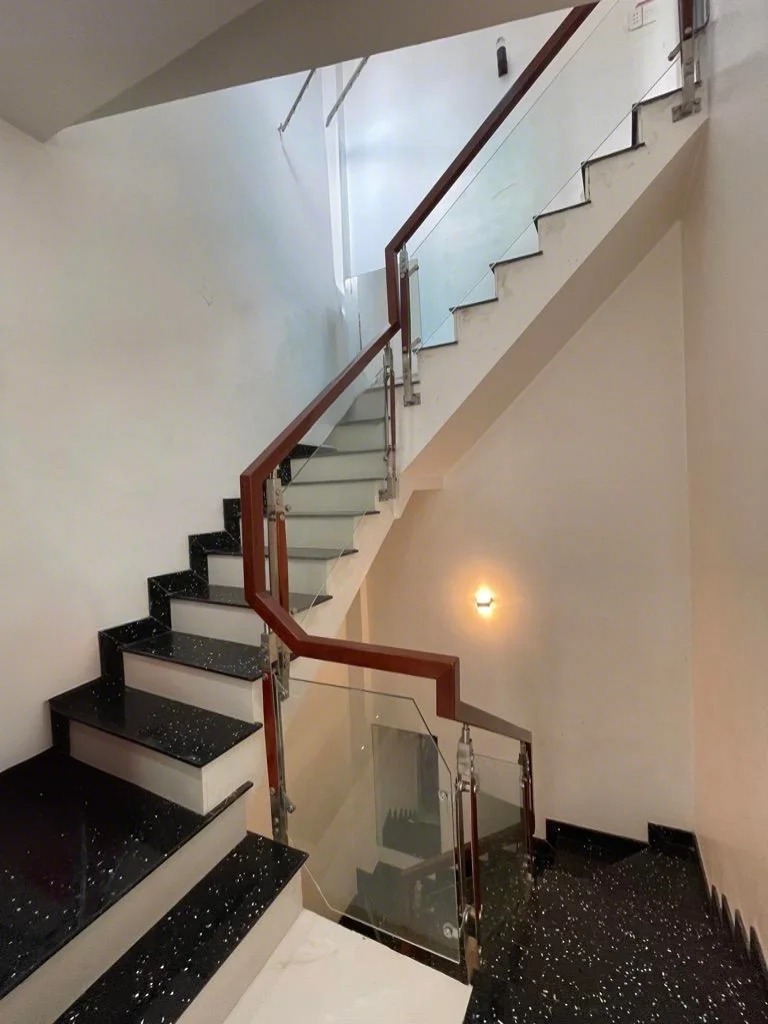 Bán nhà Quận 3, 4 tầng, trung tâm Điện Biên Phủ - Giá 7.6 tỷ