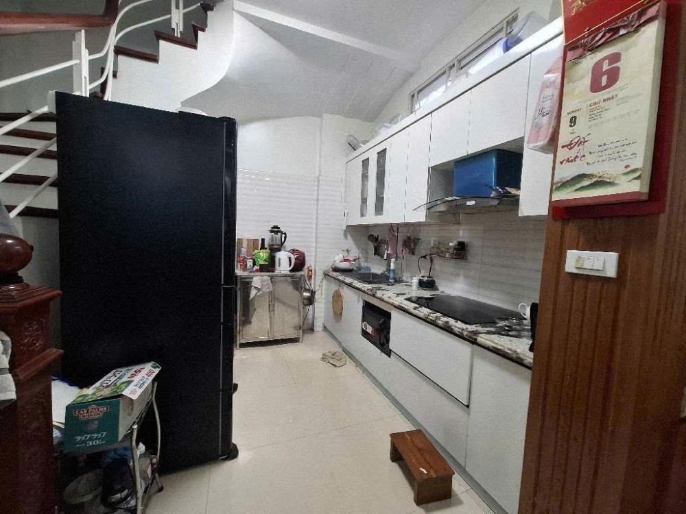 Nhà Đẹp Hoàng Hoa Thám - 10m Ô Tô - Gần Bách Thảo - Giá 15.7 tỷ