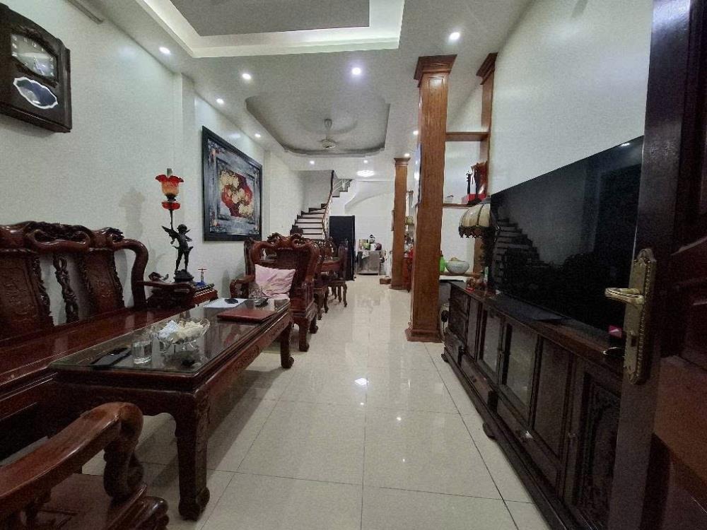 Nhà Đẹp Hoàng Hoa Thám - 10m Ô Tô - Gần Bách Thảo - Giá 15.7 tỷ