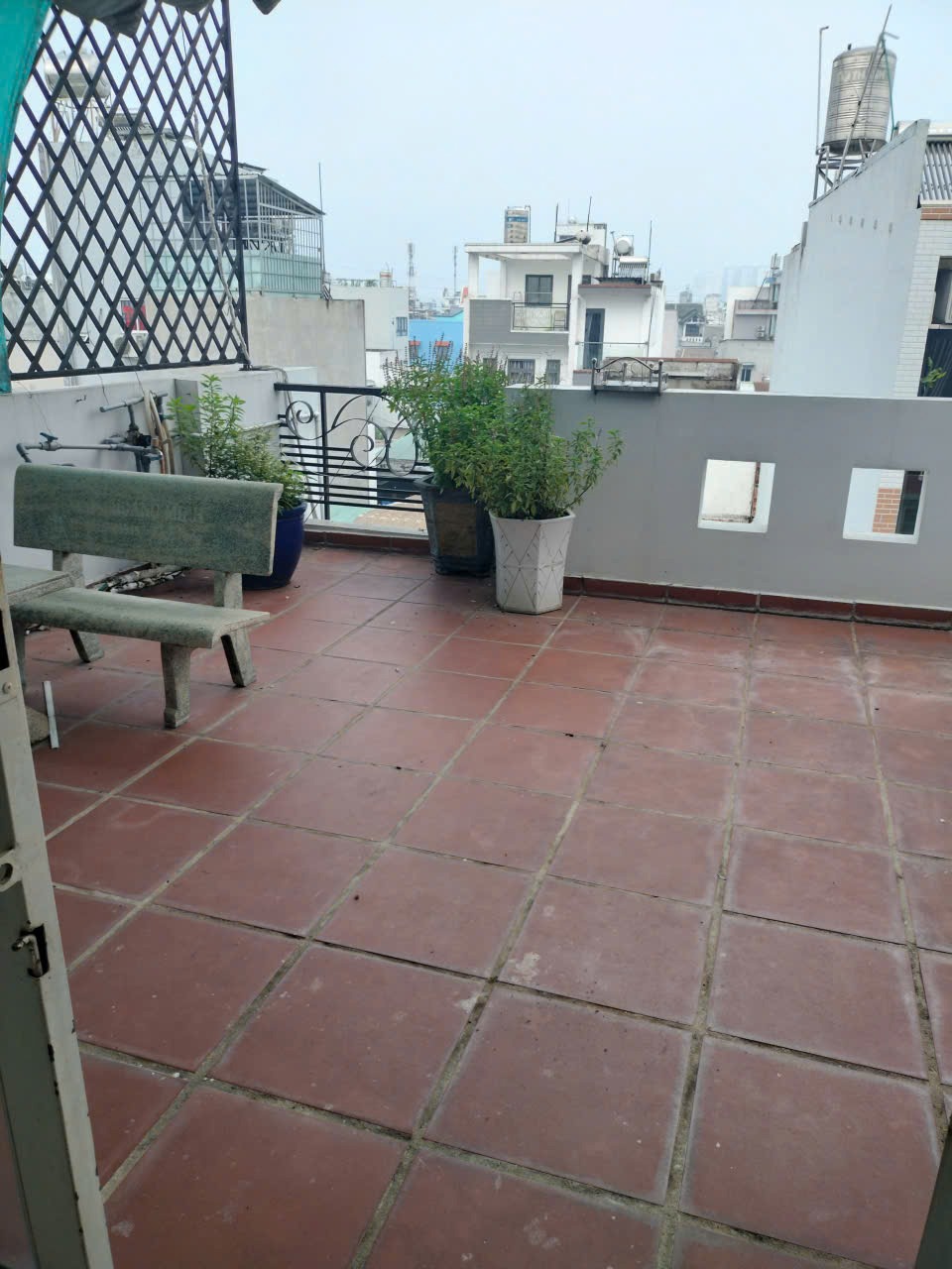 Bán Nhà 4 Tầng Bình Tân - 5m Ngang - Vị Trí Đắc Địa