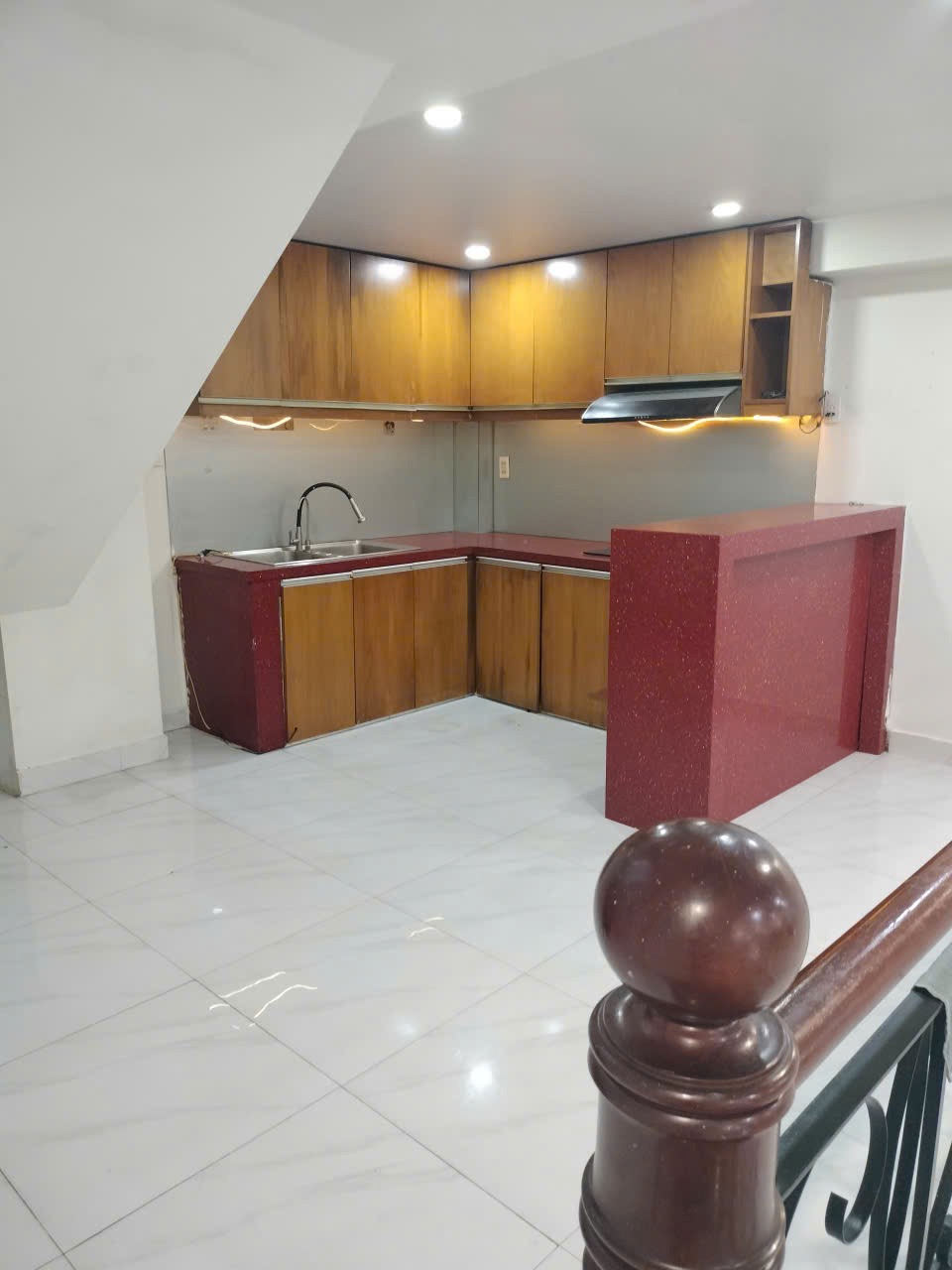 Bán Nhà 4 Tầng Bình Tân - 5m Ngang - Vị Trí Đắc Địa