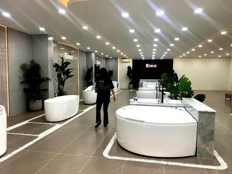 Bán nhà mặt phố Xã Đàn - Vị trí Vàng, 450m², Giá 320 Tỷ - Hà Nội