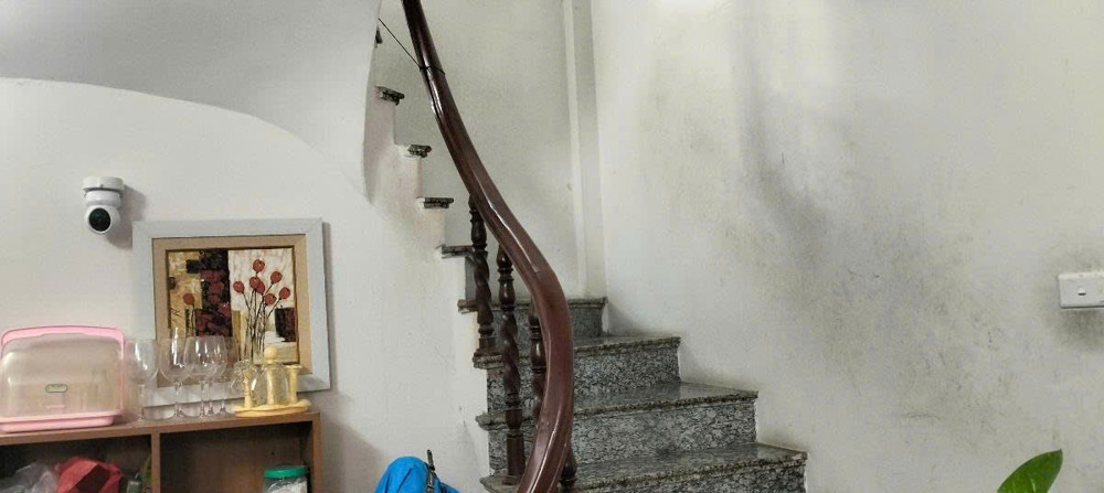 11,2 Tỷ: nhà 4 tầng, 49m nở hậu, MT 4m; 15m ra phố Kim Giang; ô tô qua nhà; kinh doanh quá đẹp